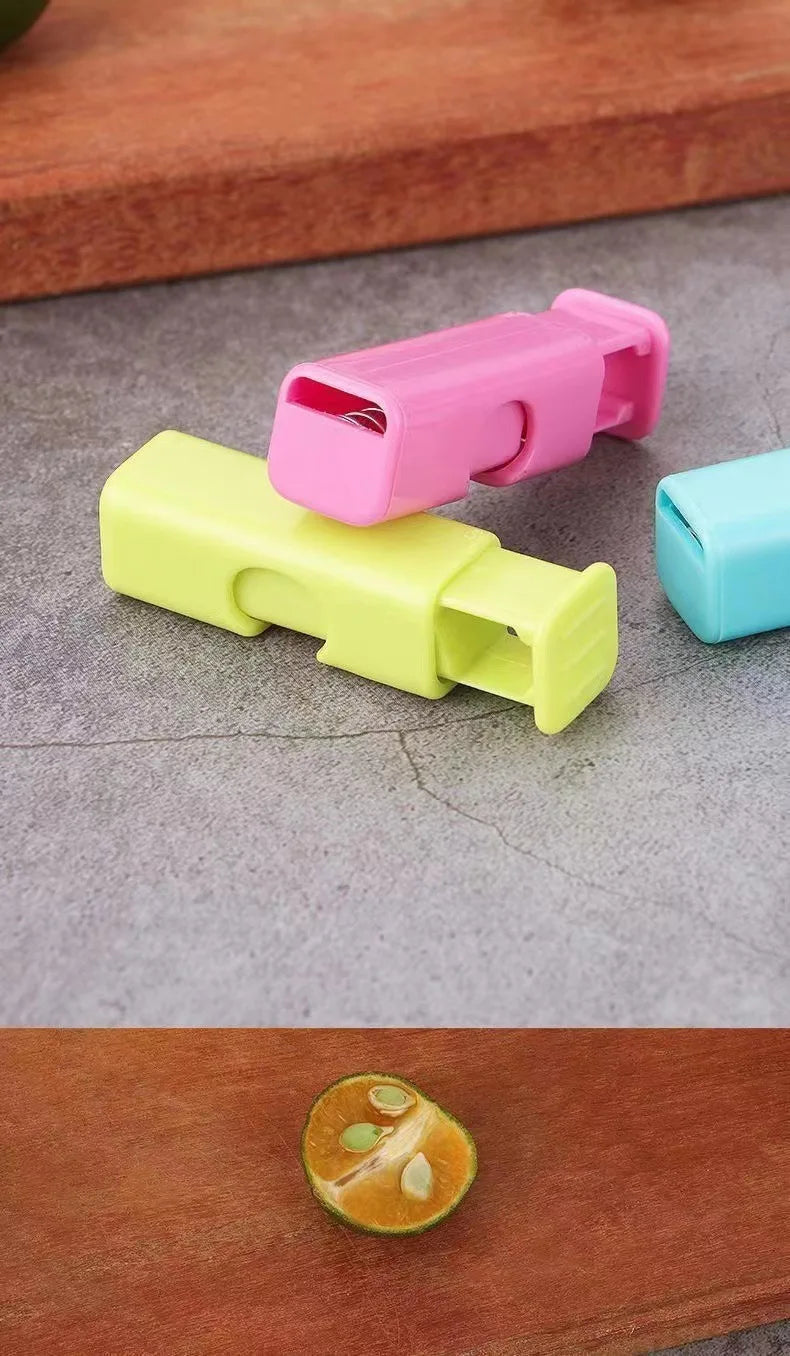 1-12 PCS Squeeze Bread Bag Clips Reusable Fresh Food Seal Plastic Clip Snack Bag Seal Spring Clip Home Kitchen Storage