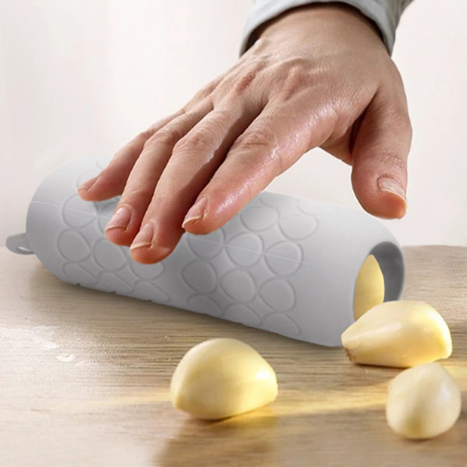 Garlic Press Stainless Steel Garlic Press Manual Garlic Mincer Professional Garlic Mincer and Crusher Multifunctional Gadgets