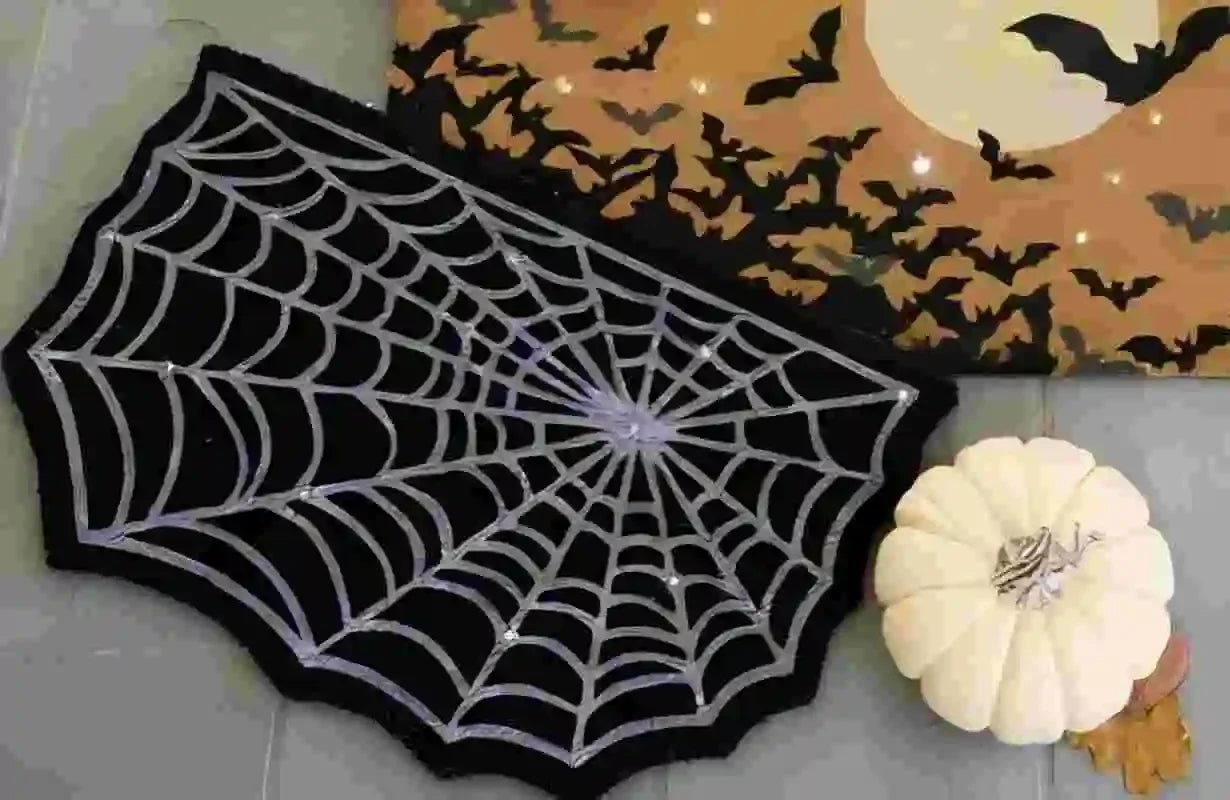 VIKAMA Black Spider Web Halloween Rug Bathroom Halloween Decorative Rug Bath Mat Faux Cashmere Doormat Living Room